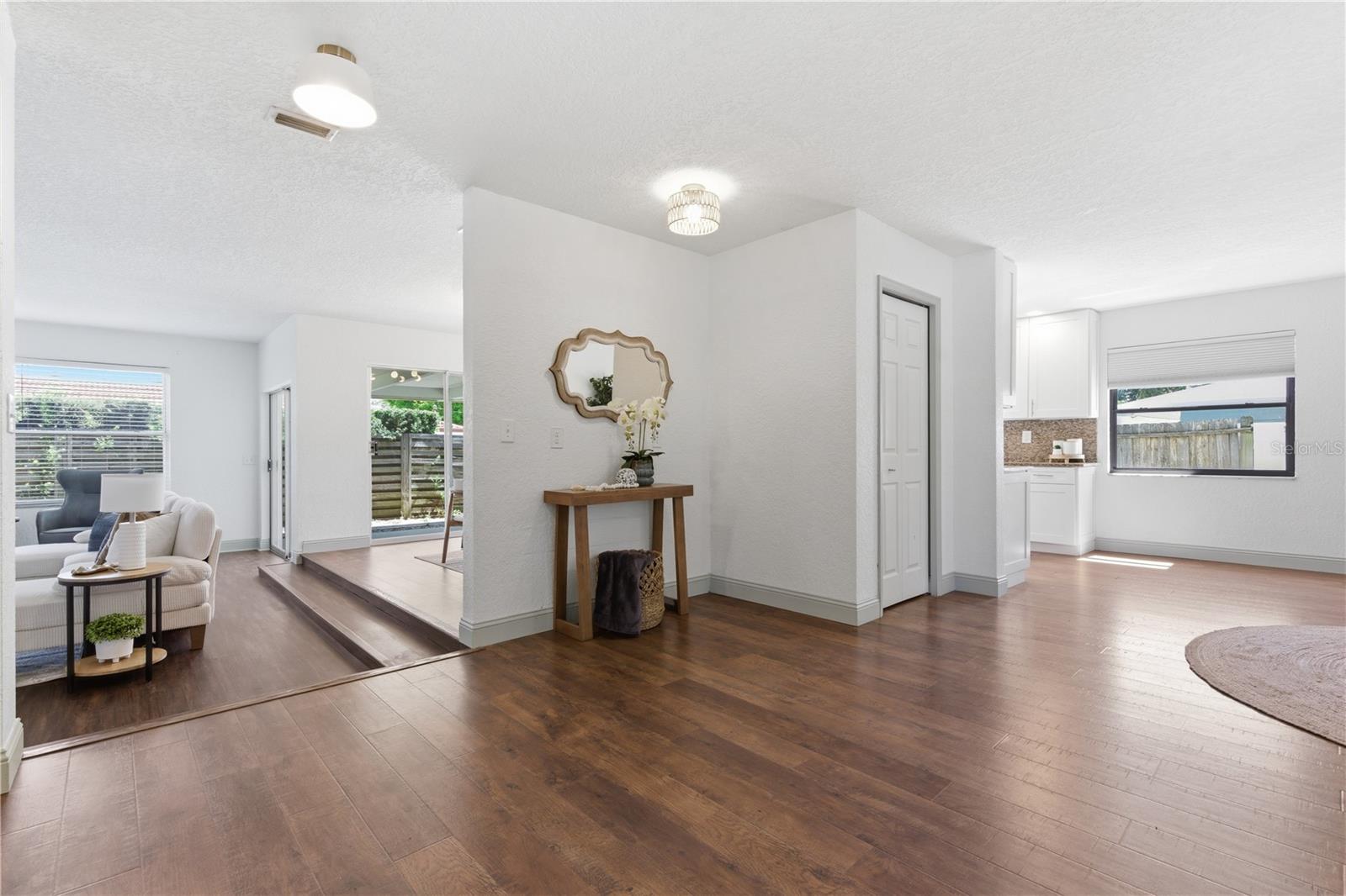 OAK LAKE ESTATES - Residential