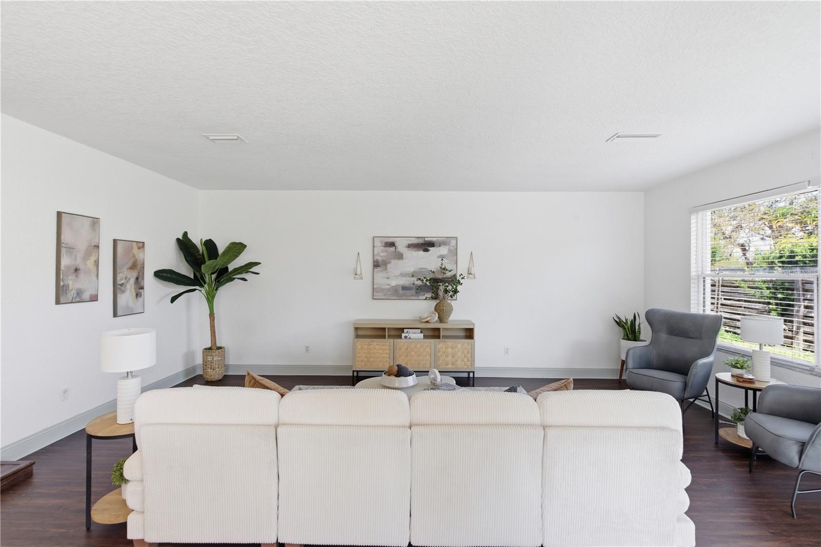 OAK LAKE ESTATES - Residential