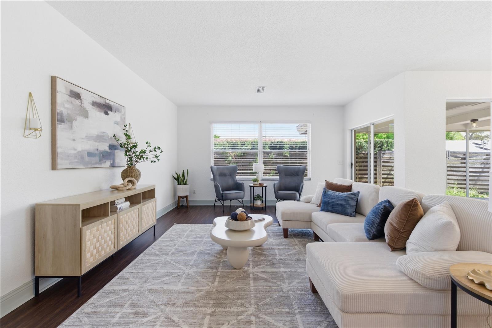 OAK LAKE ESTATES - Residential