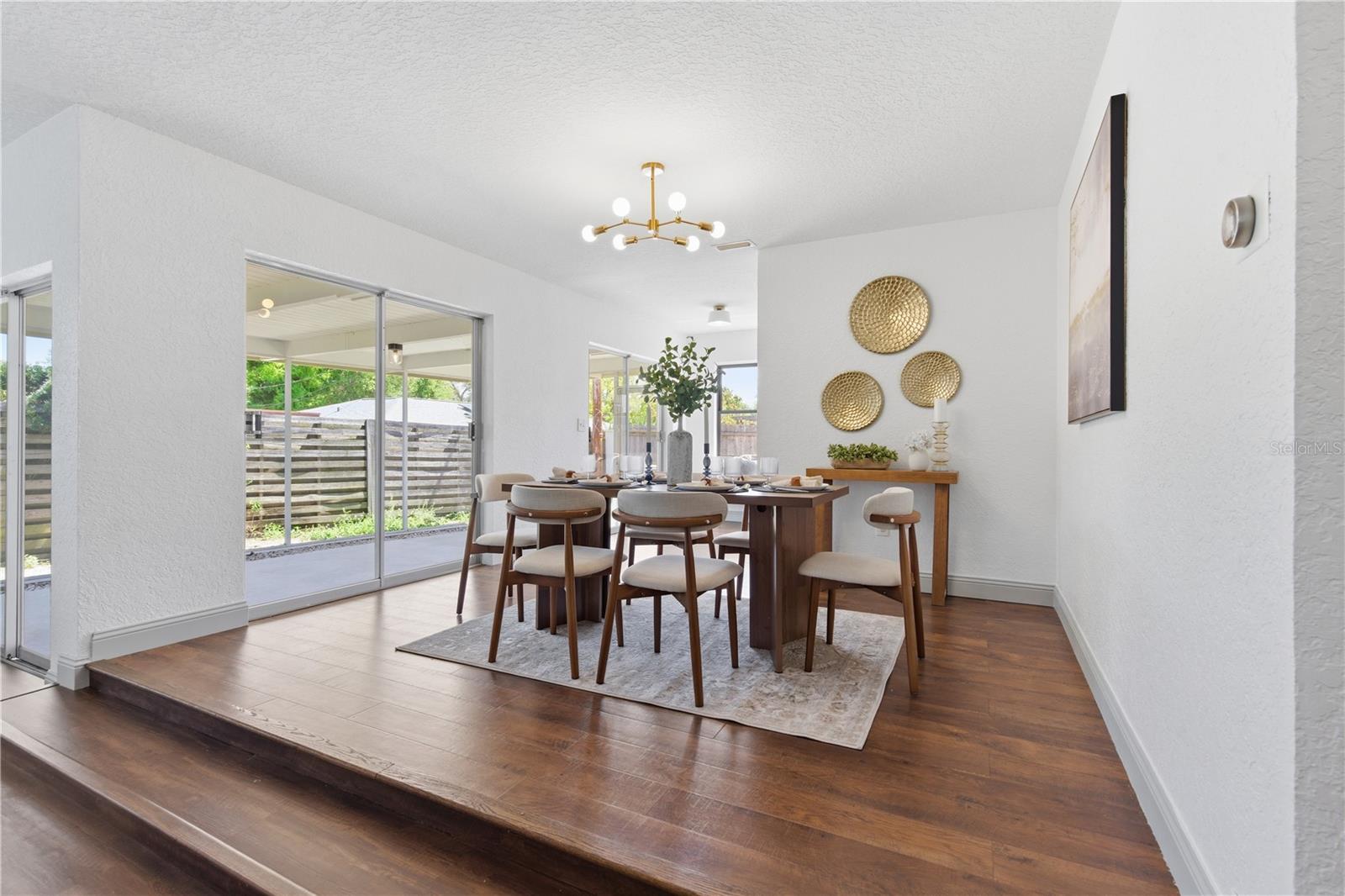 OAK LAKE ESTATES - Residential