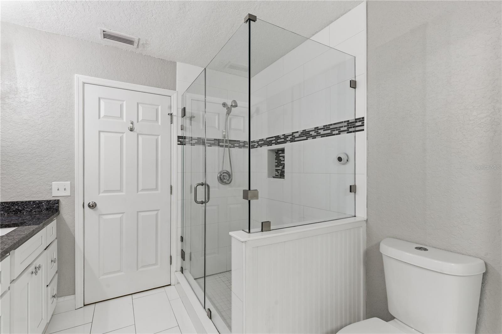 OAK LAKE ESTATES - Residential