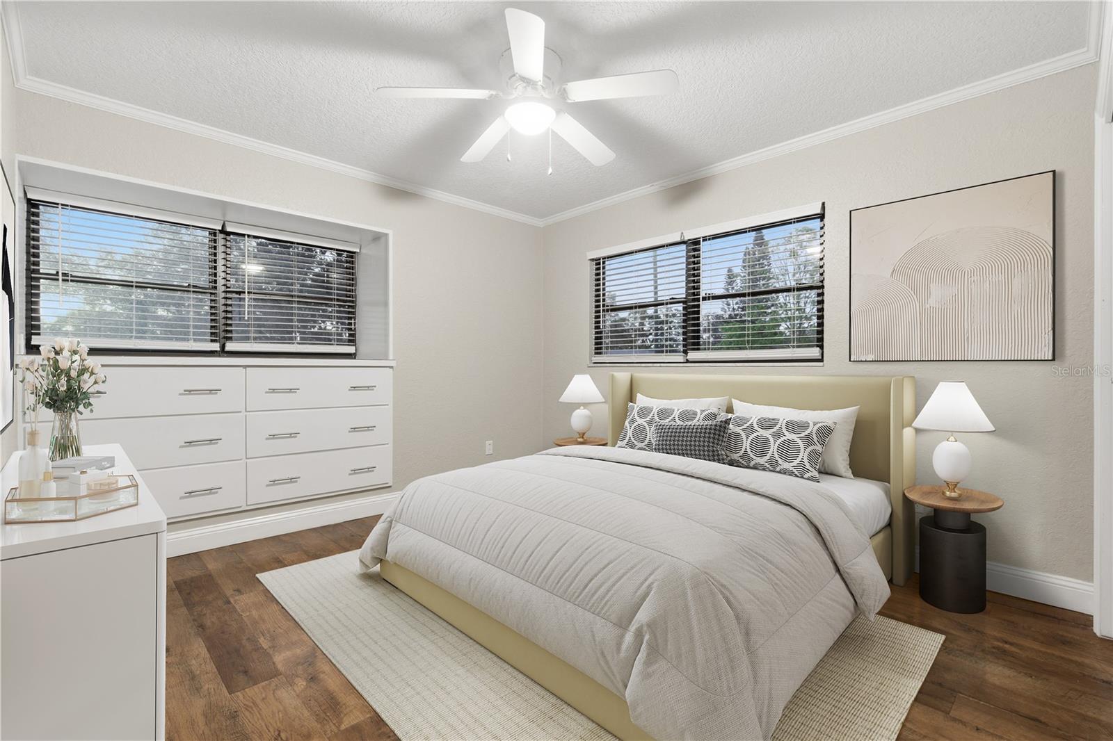 OAK LAKE ESTATES - Residential