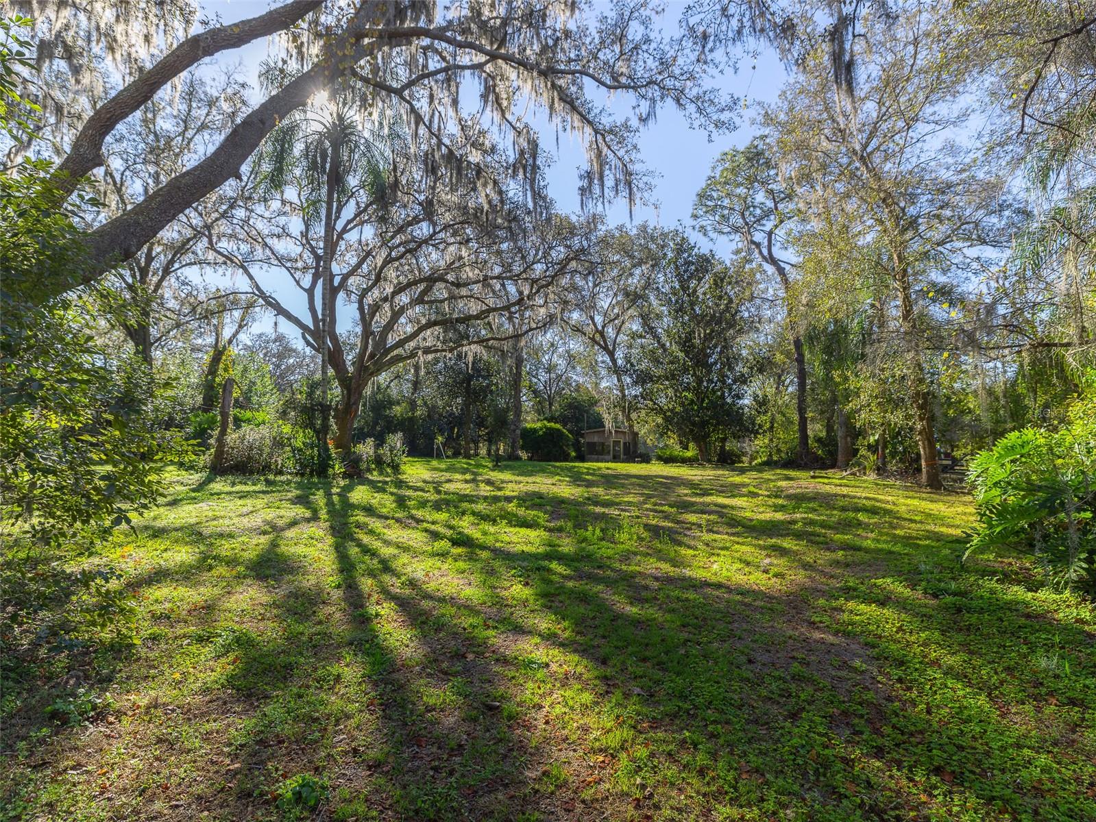 VANDERVORT ESTATES - Land