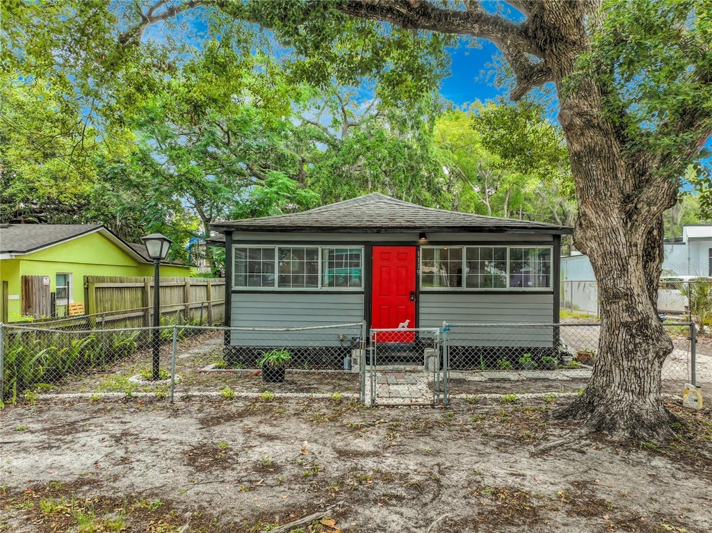 Photo of 1119 Cypress Avenue, Sanford, FL 32771 (MLS # V4949404)