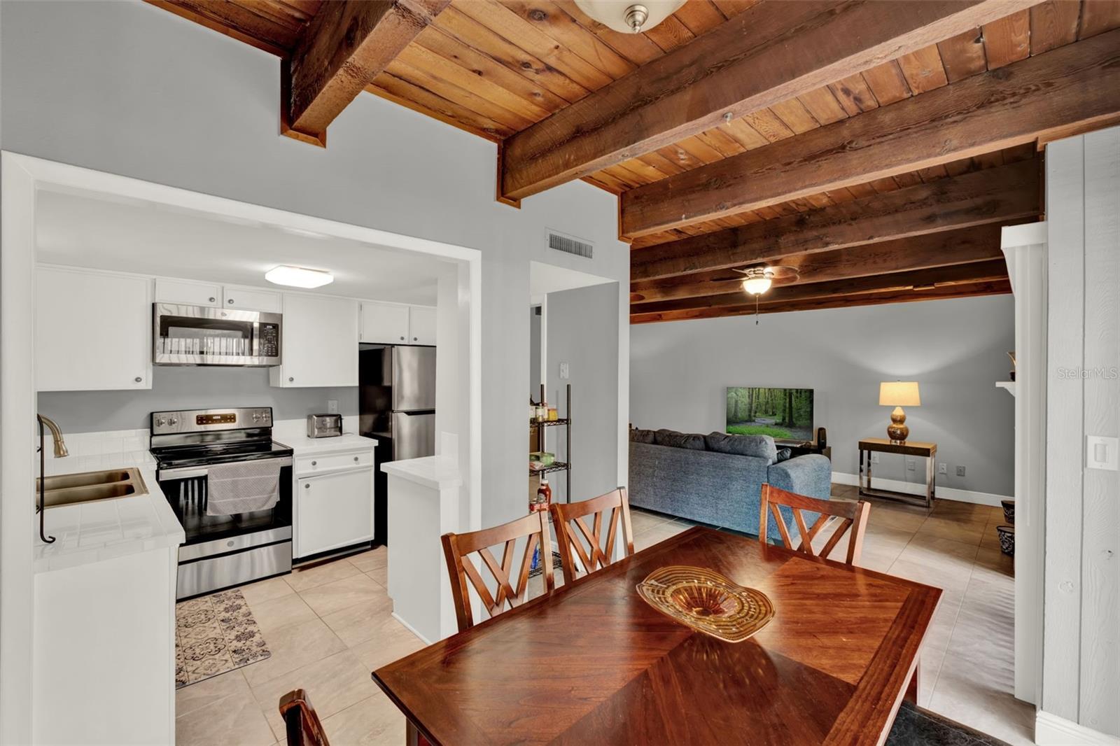 FAIRWAY VILLAS - Residential