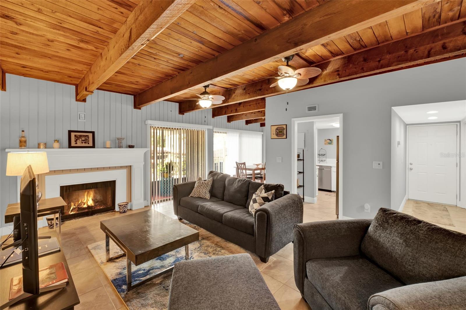 FAIRWAY VILLAS - Residential