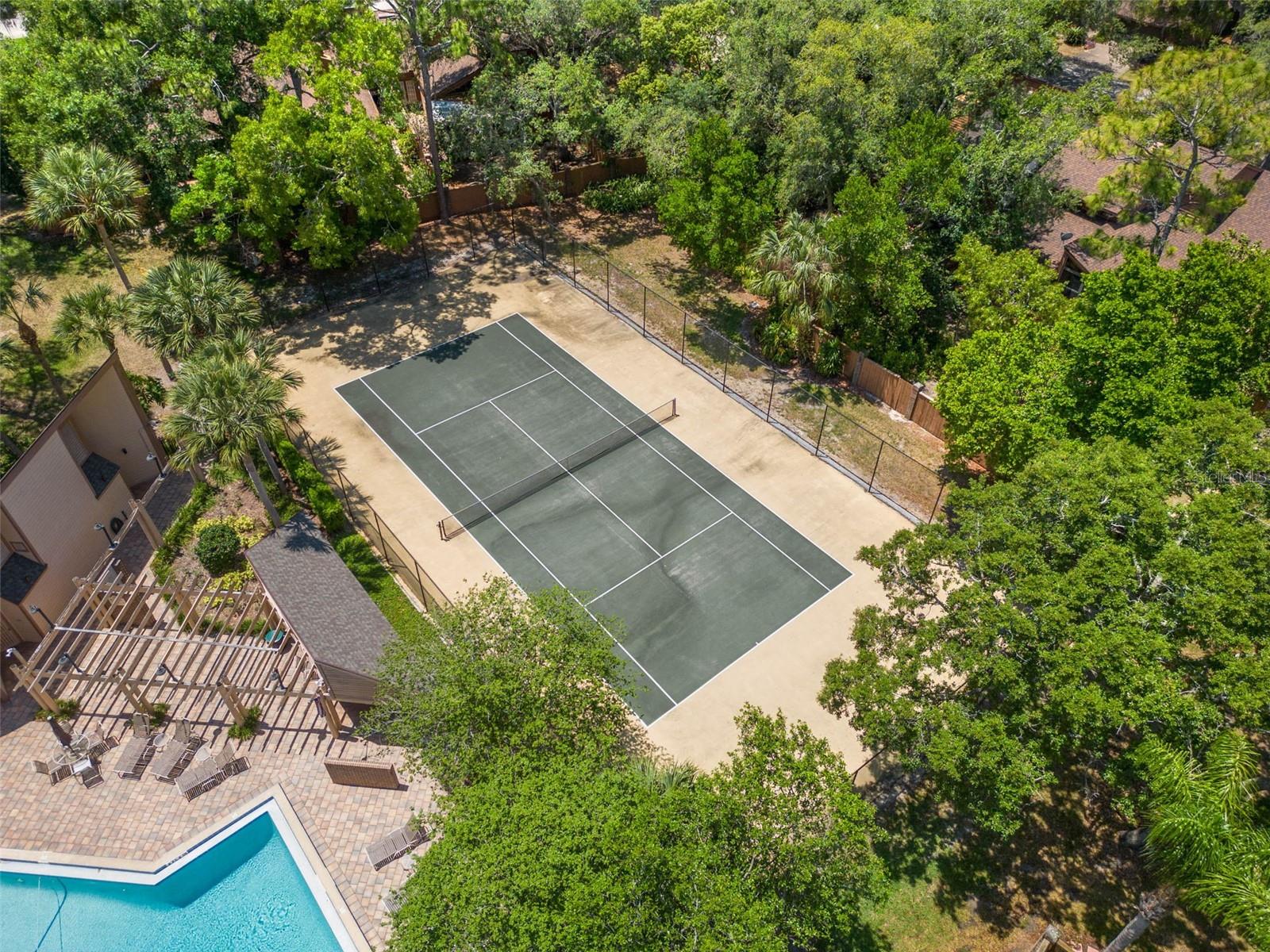 FAIRWAY VILLAS - Residential