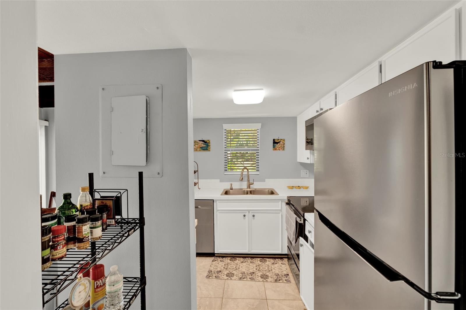 FAIRWAY VILLAS - Residential