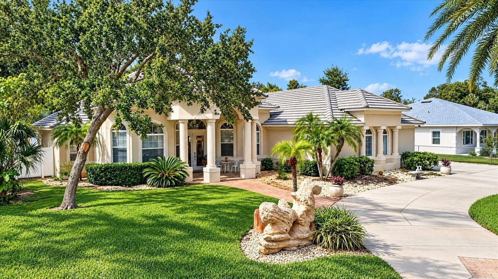 Photo of 340 Coquina Avenue, Ormond Beach, FL 32174 (MLS # TB8563129)