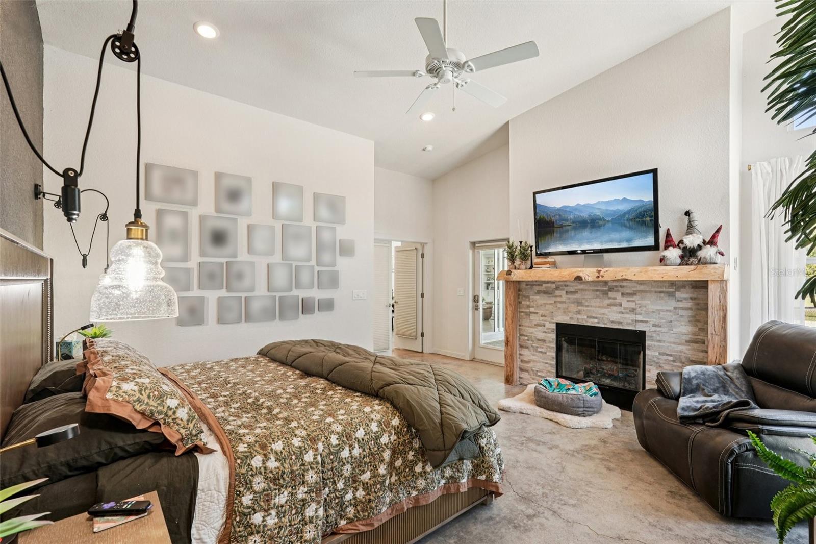 RANCHES AT MOSSY HAMMOCK - Residential