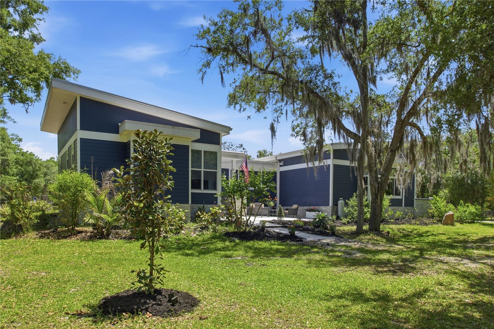 RANCHES AT MOSSY HAMMOCK - Residential