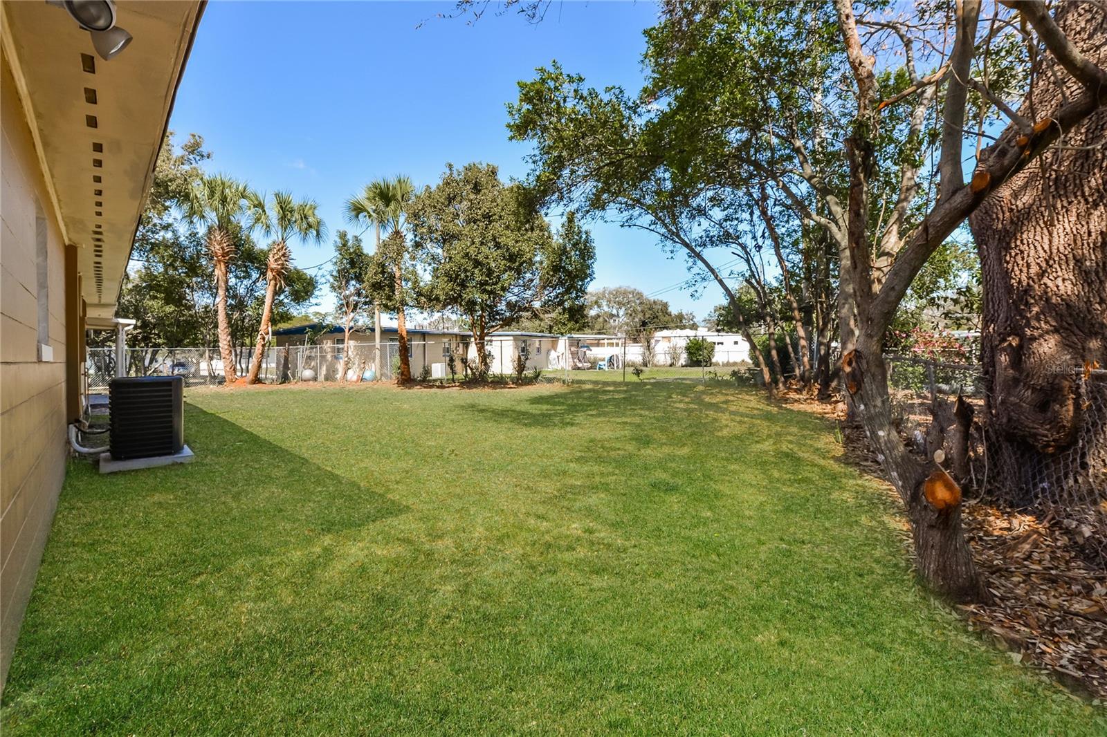 ENGELWOOD PARK - Residential Lease