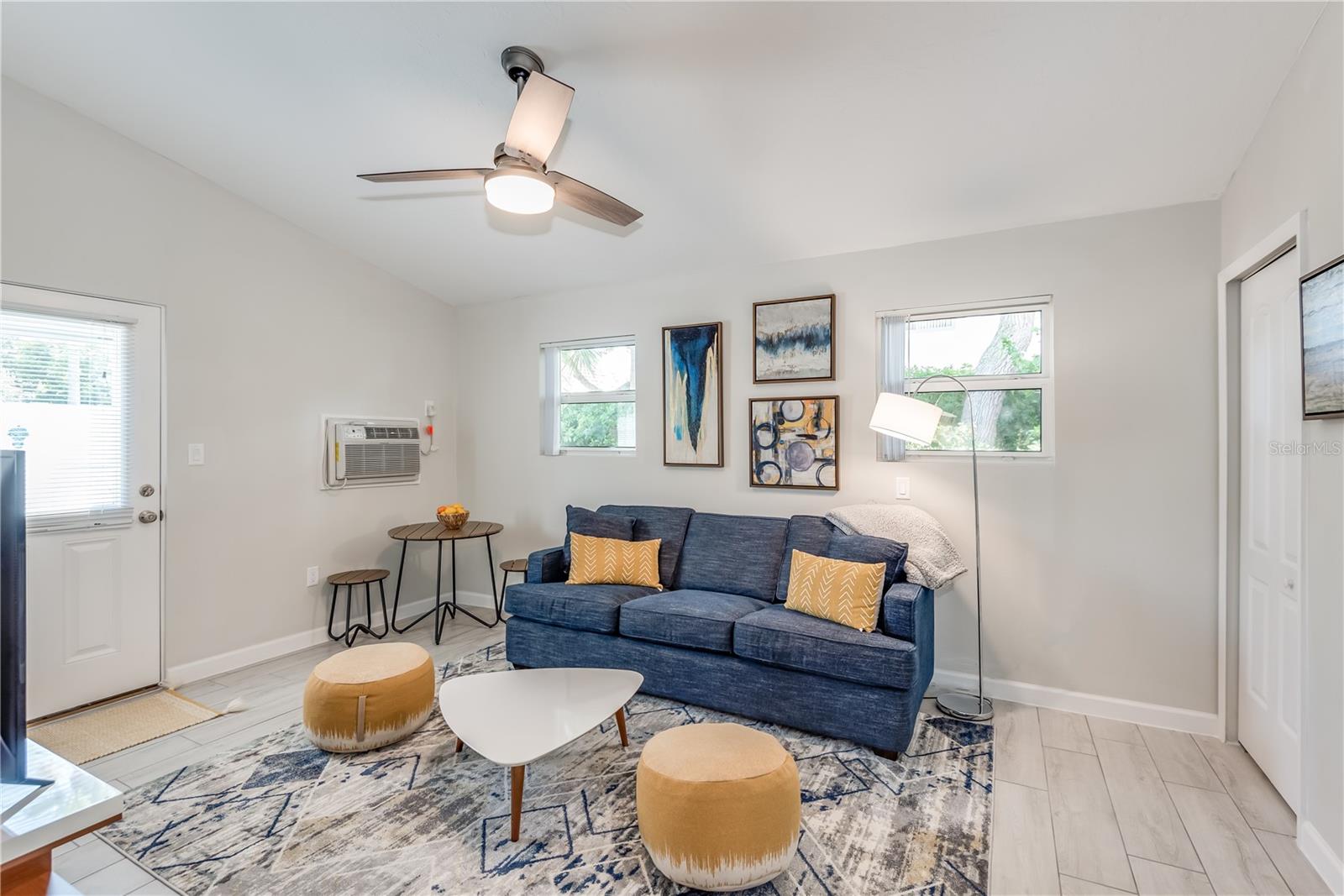 VILLAGES/SEAPORT TWNHSE BLDG 1 - Residential Lease