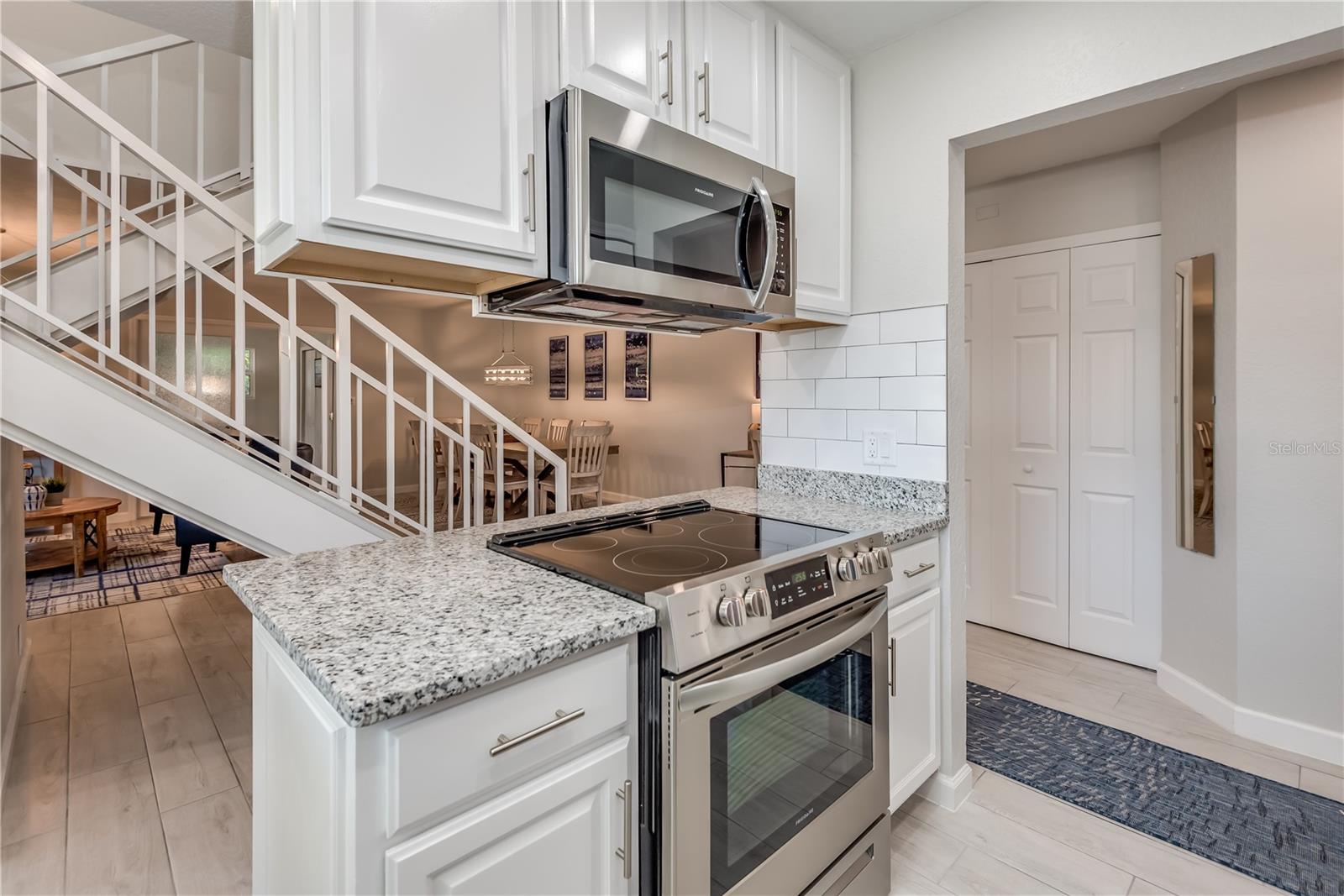 VILLAGES/SEAPORT TWNHSE BLDG 1 - Residential Lease