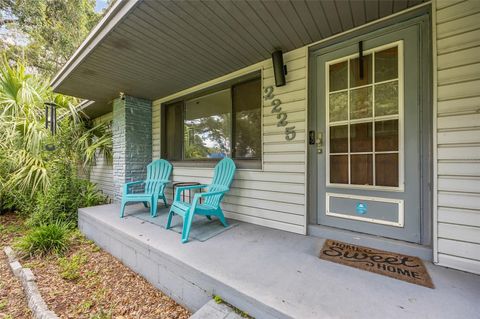 2225 NE 6TH TERRACE GAINESVILLE FL 32609
