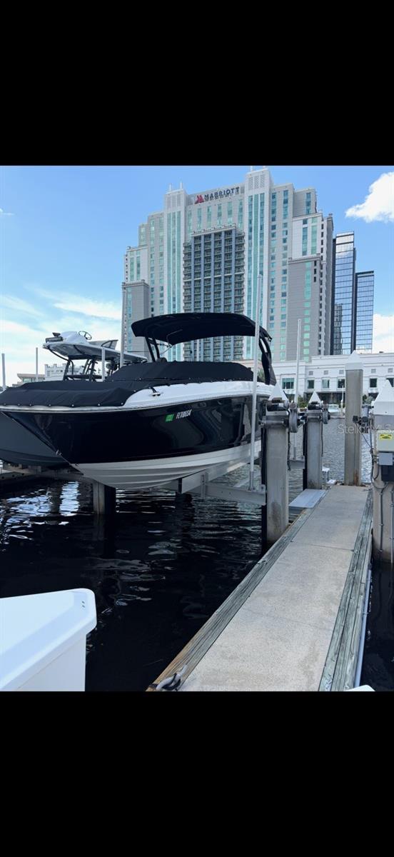 371 CHANNELSIDE WALKWAY 10