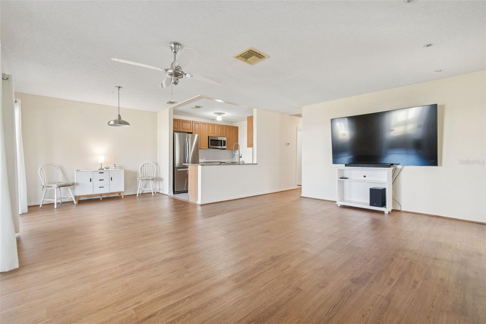 123 GLENDOWER CIRCLE