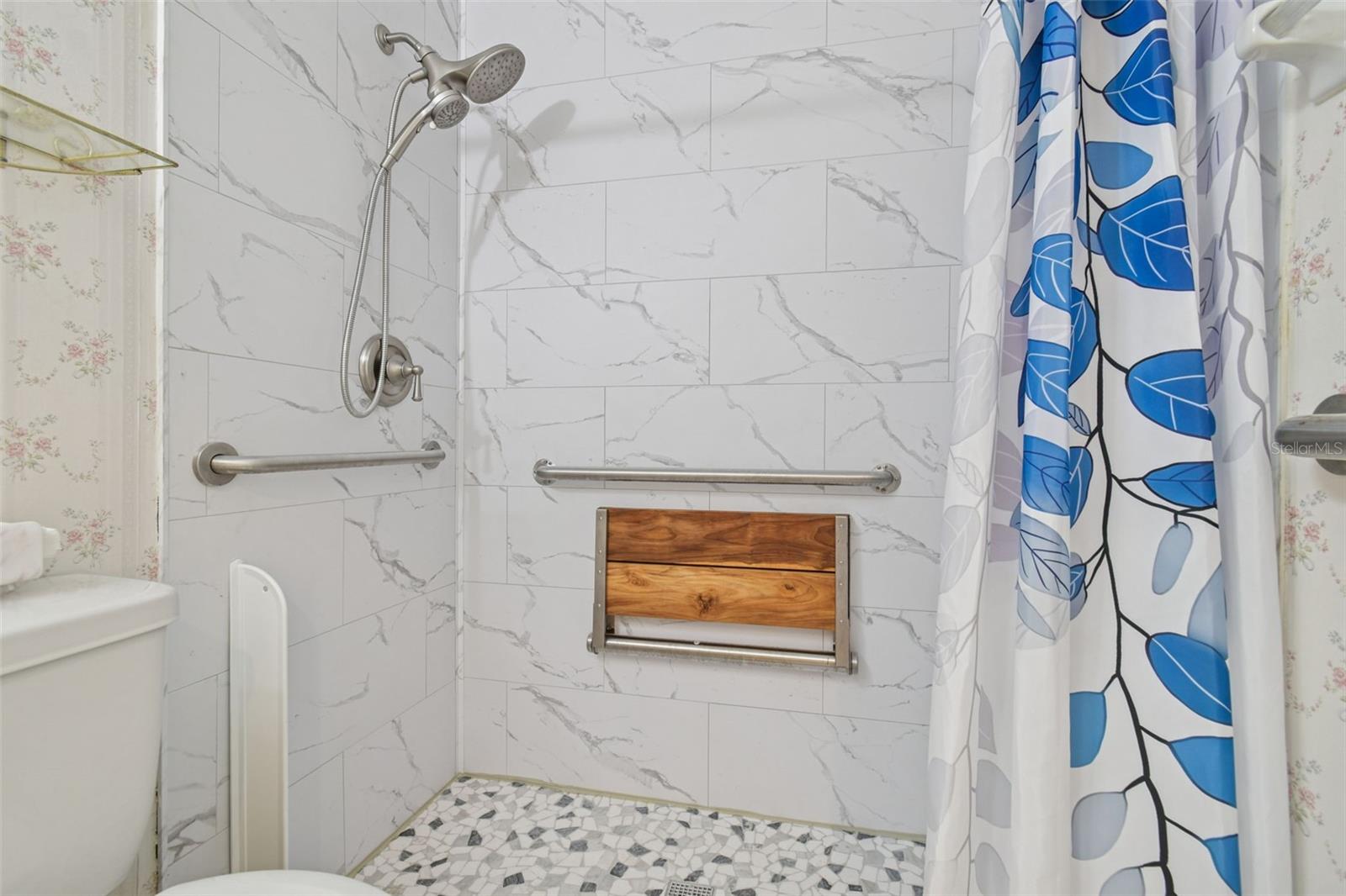 GLOUCESTER N CONDO - Residential