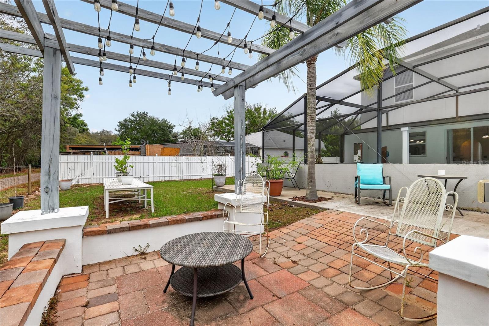 COUNTRY RIDGE - Residential