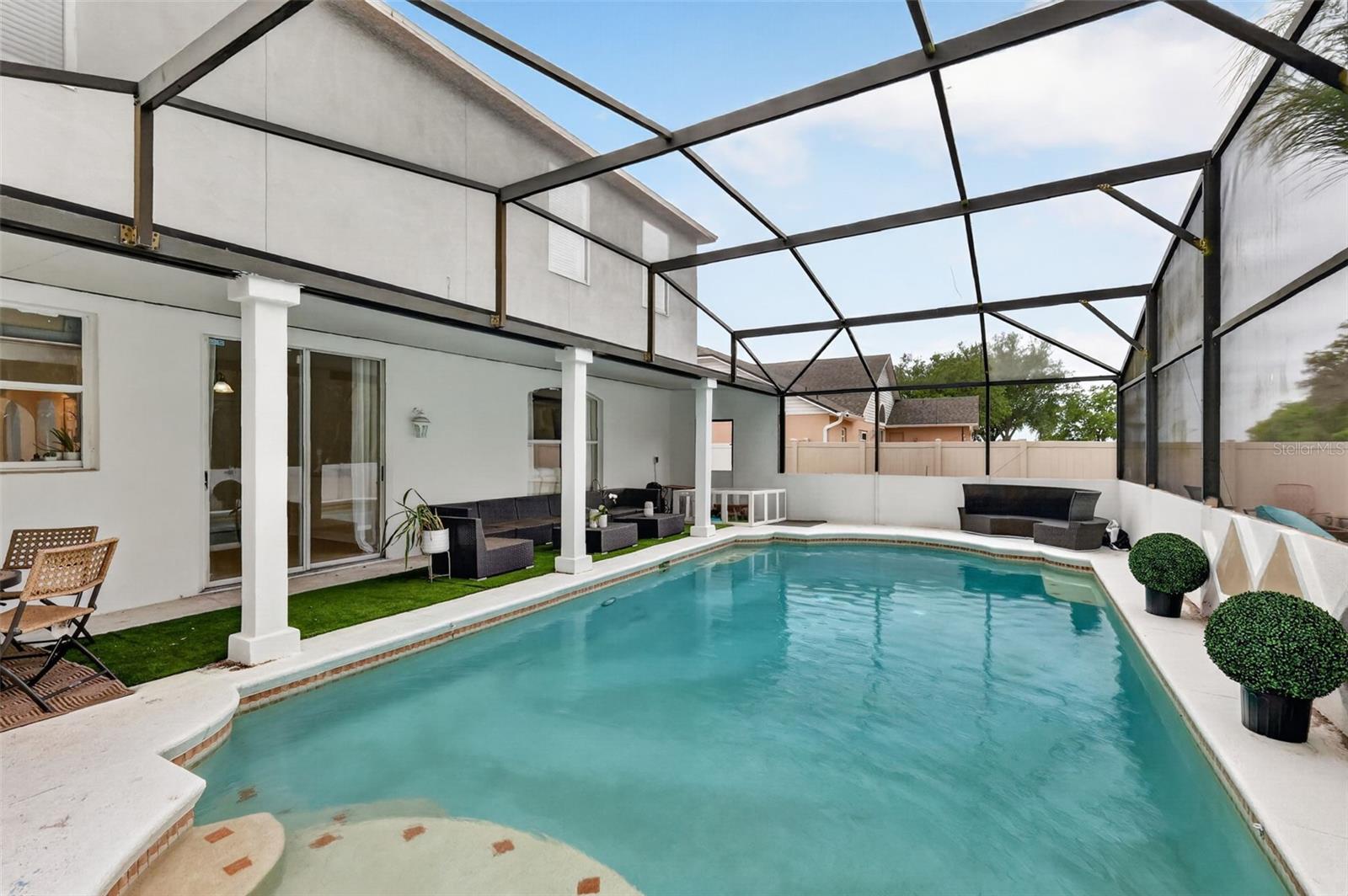 COUNTRY RIDGE - Residential