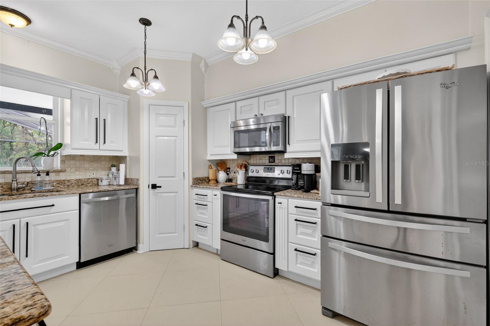 COUNTRY RIDGE - Residential