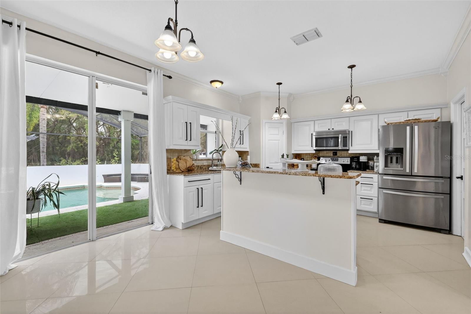 COUNTRY RIDGE - Residential