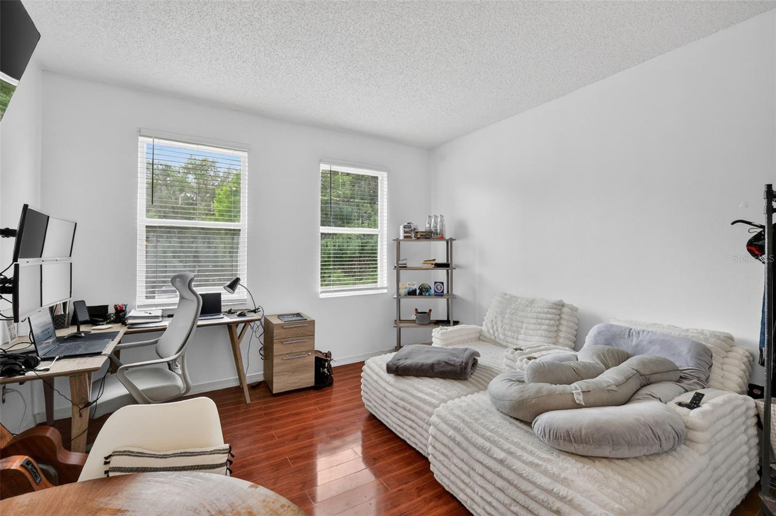 COUNTRY RIDGE - Residential