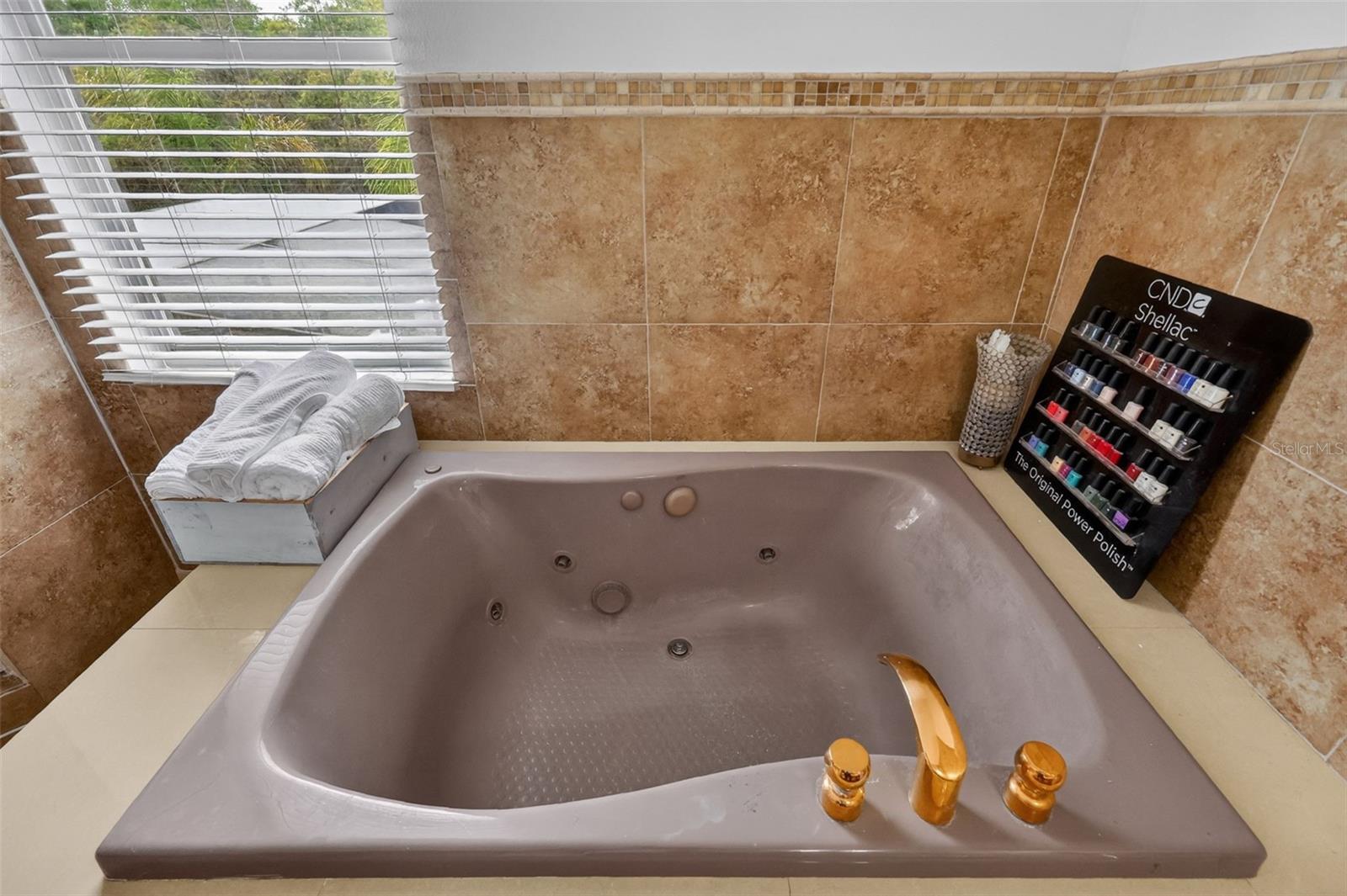 COUNTRY RIDGE - Residential