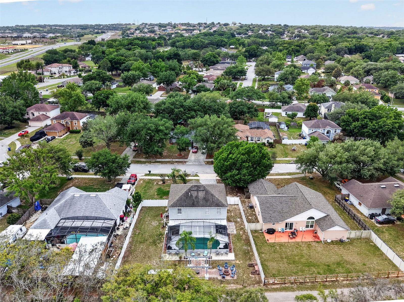 COUNTRY RIDGE - Residential