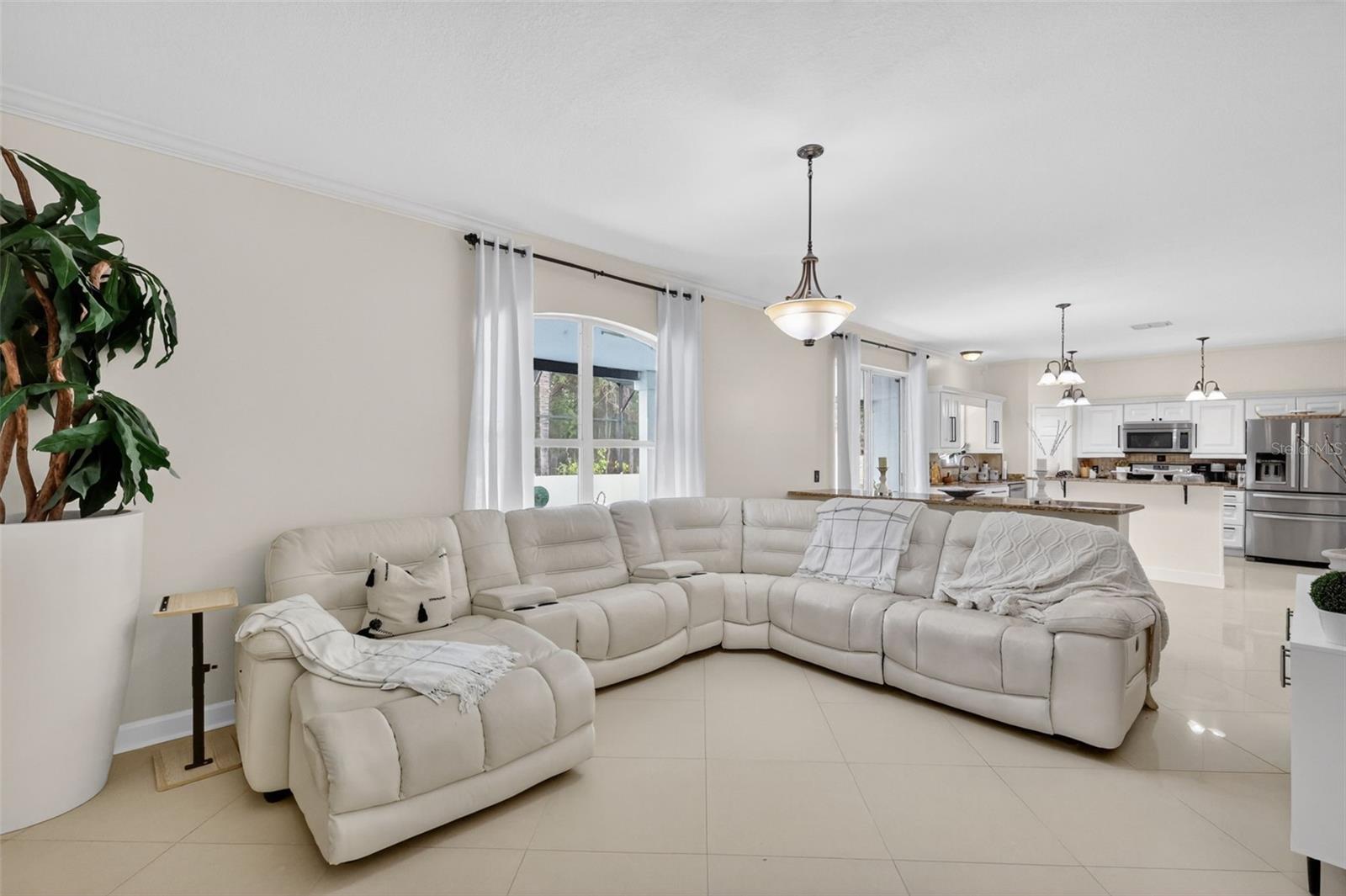 COUNTRY RIDGE - Residential