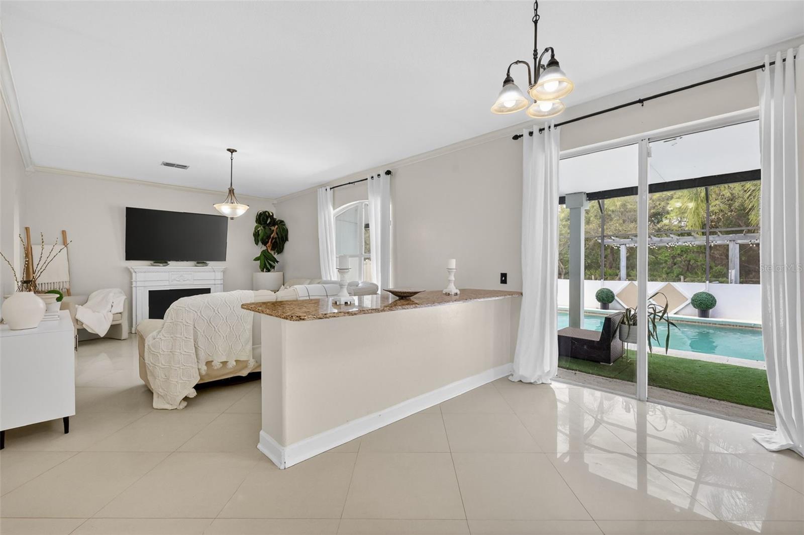 COUNTRY RIDGE - Residential