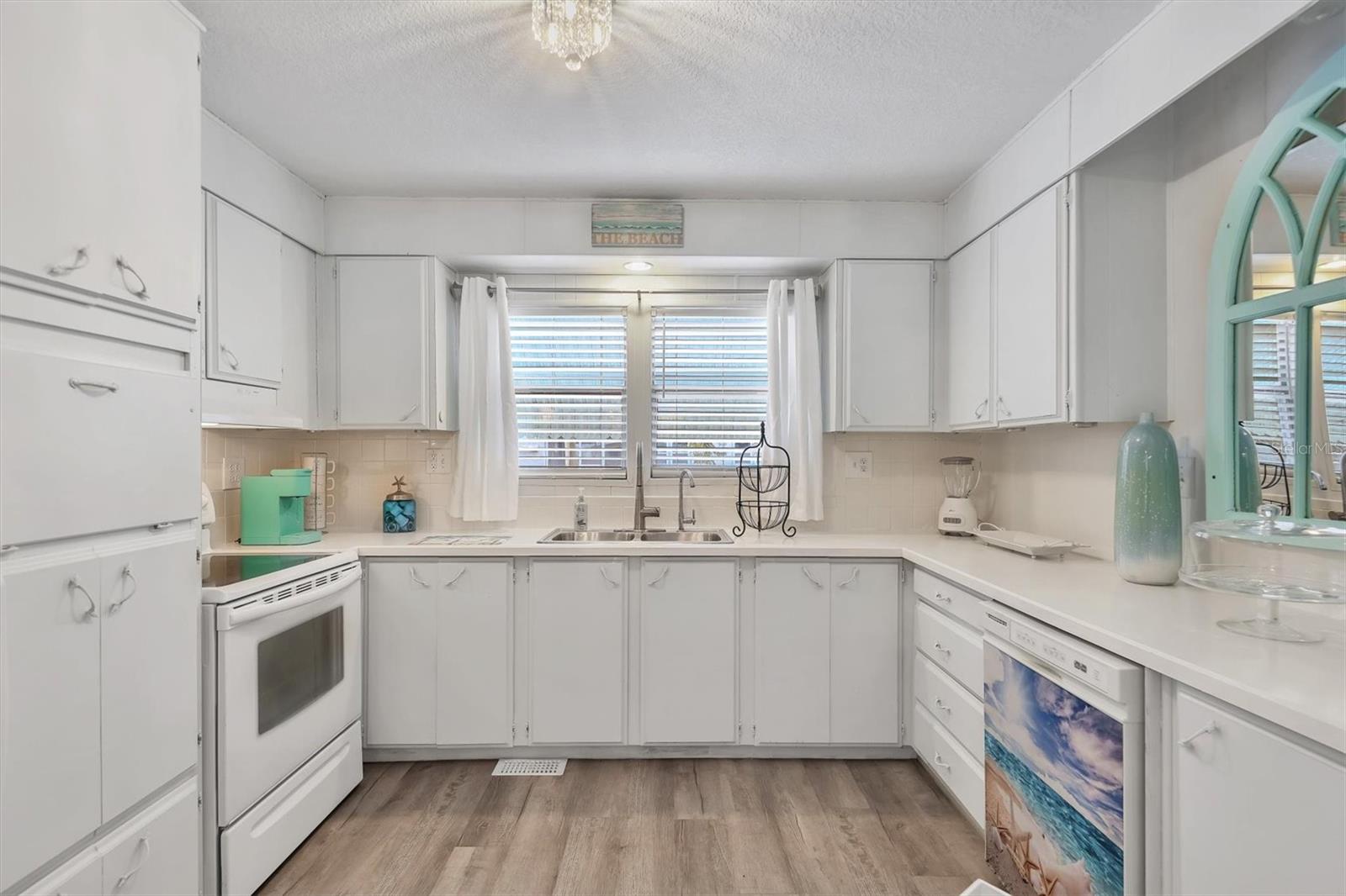 TIDEVUE ESTATES FIRST ADD - Residential