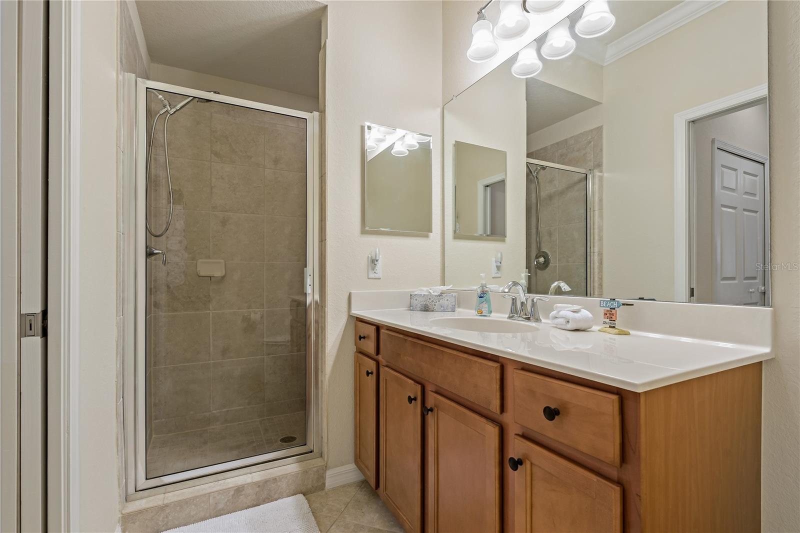 TERRACE IV AT RIVER STRAND PH II - Residential Lease