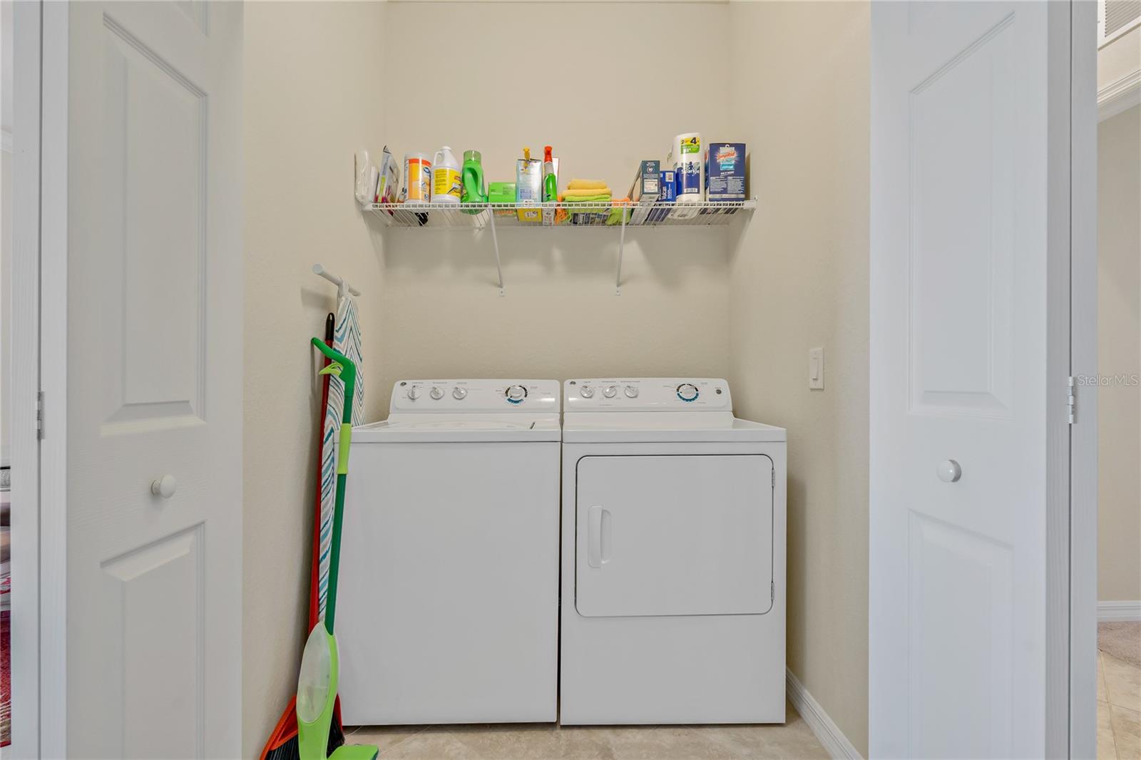 TERRACE IV AT RIVER STRAND PH II - Residential Lease