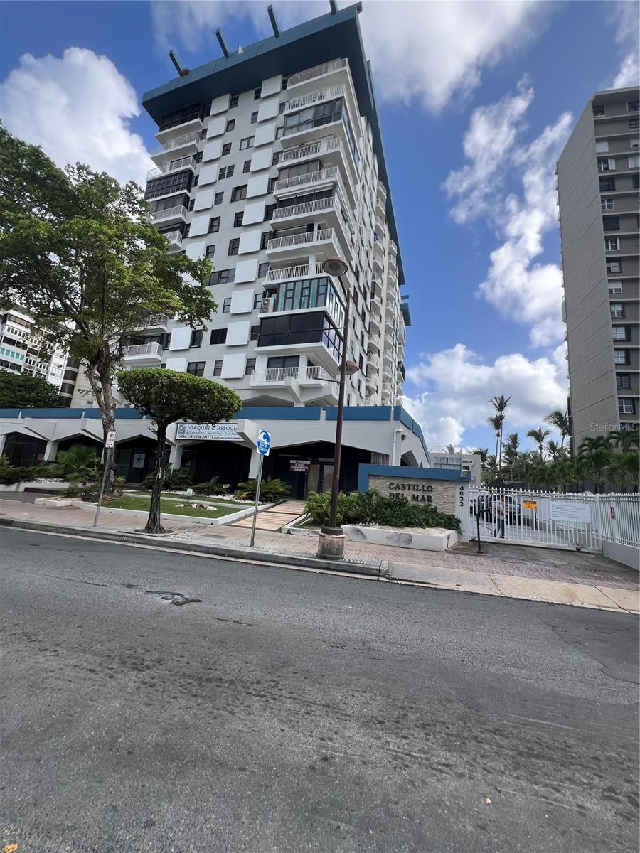 CASTILLO DEL MAR, ISLA VERDE - Residential Lease