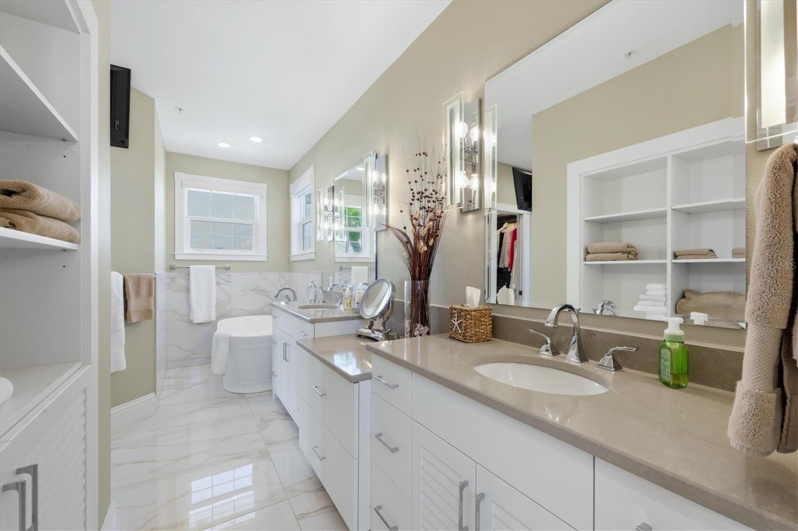ISLAND HARBOR BEACH CLUB SEC 01 - Residential