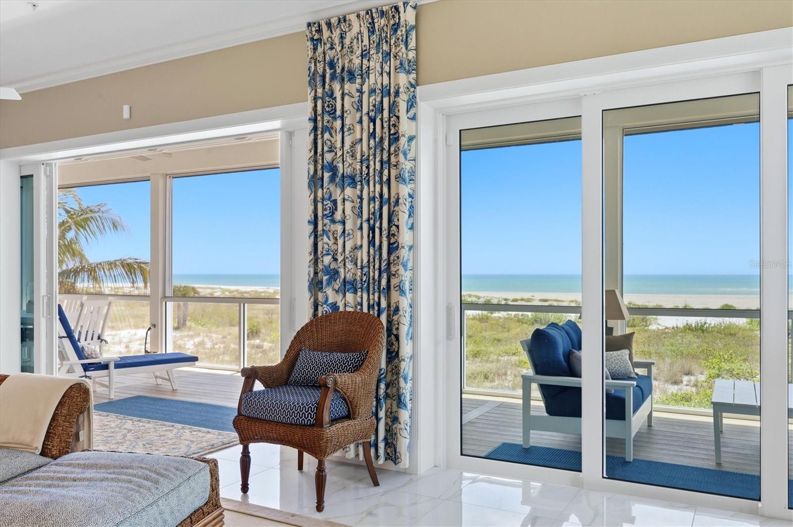 ISLAND HARBOR BEACH CLUB SEC 01 - Residential