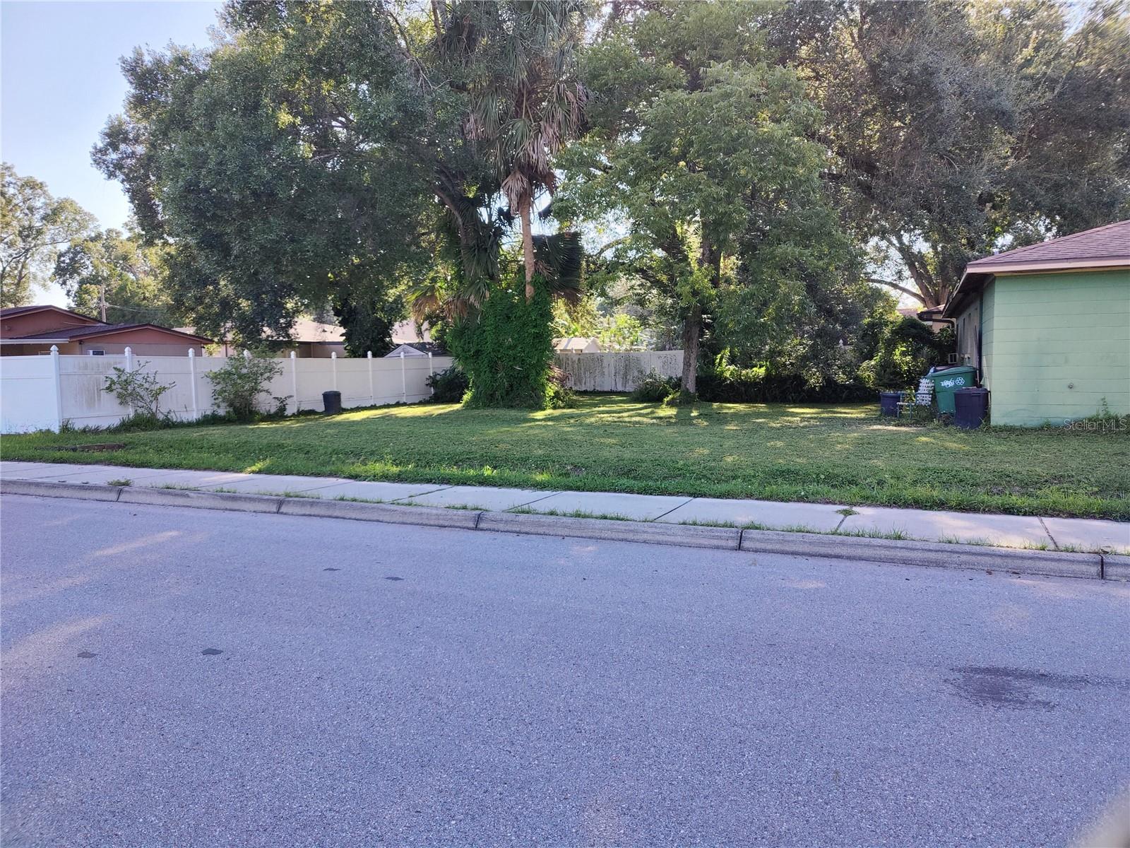 504 W CURTIS STREET