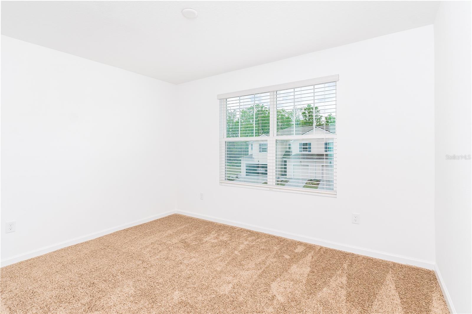 SPRING ISLE PALMS - Residential