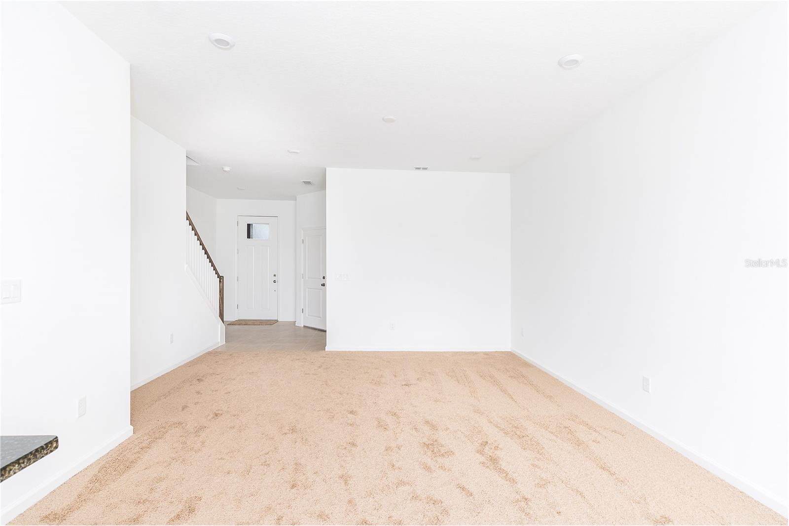 SPRING ISLE PALMS - Residential