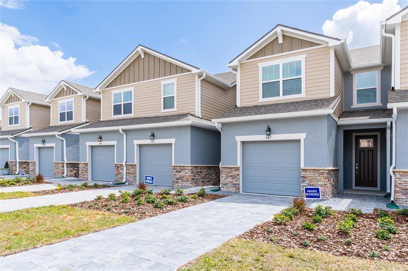 SPRING ISLE PALMS - Residential