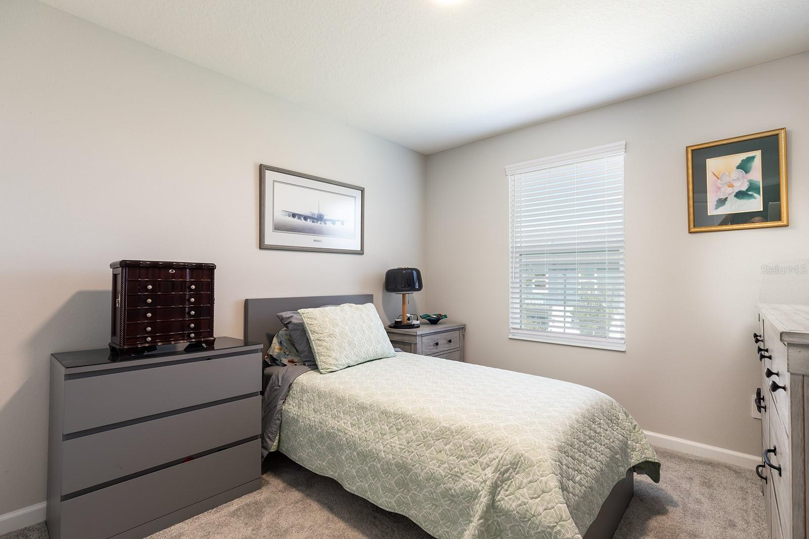 TOWNS AT LAKE MONROE COMMONS - Residential