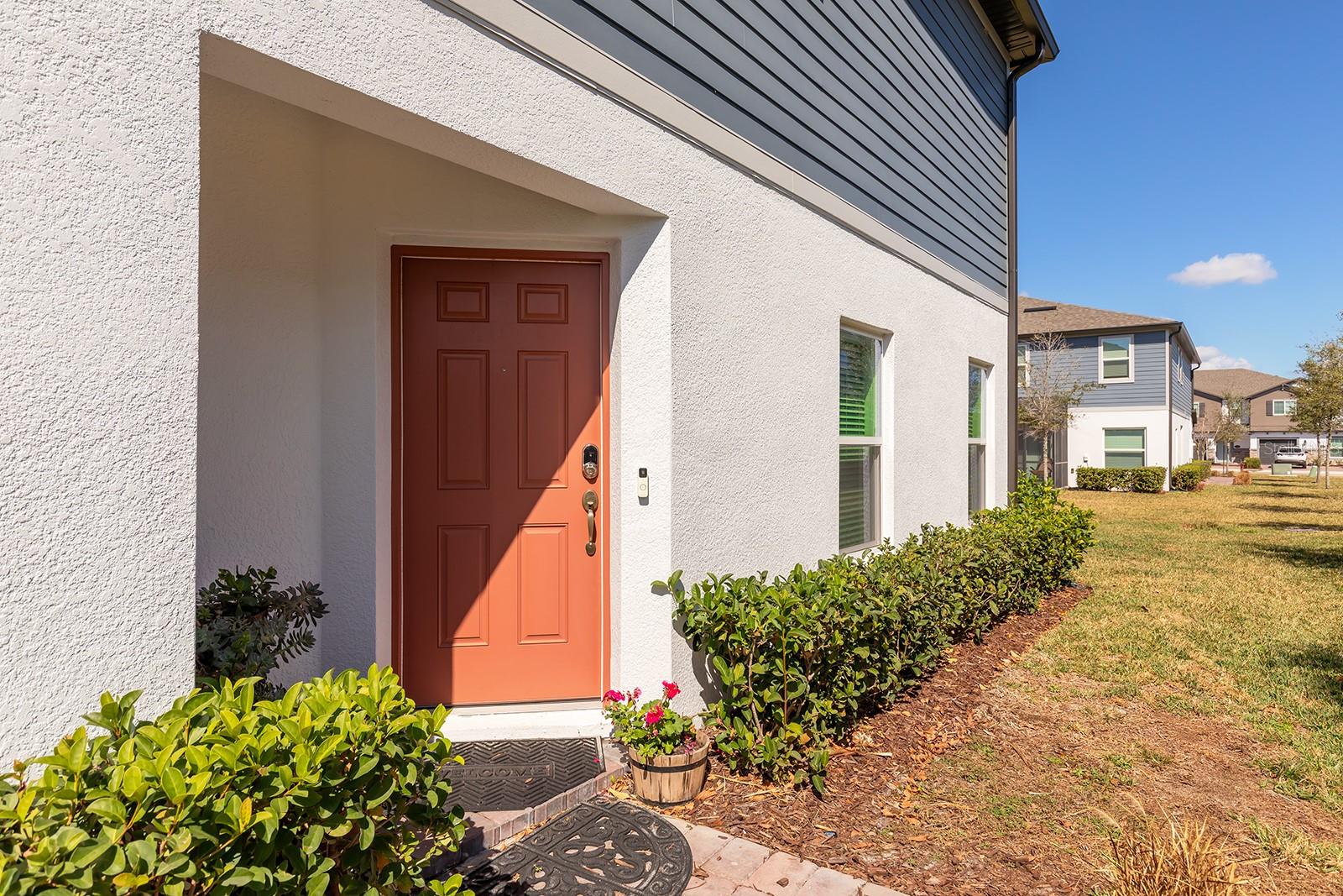 TOWNS AT LAKE MONROE COMMONS - Residential