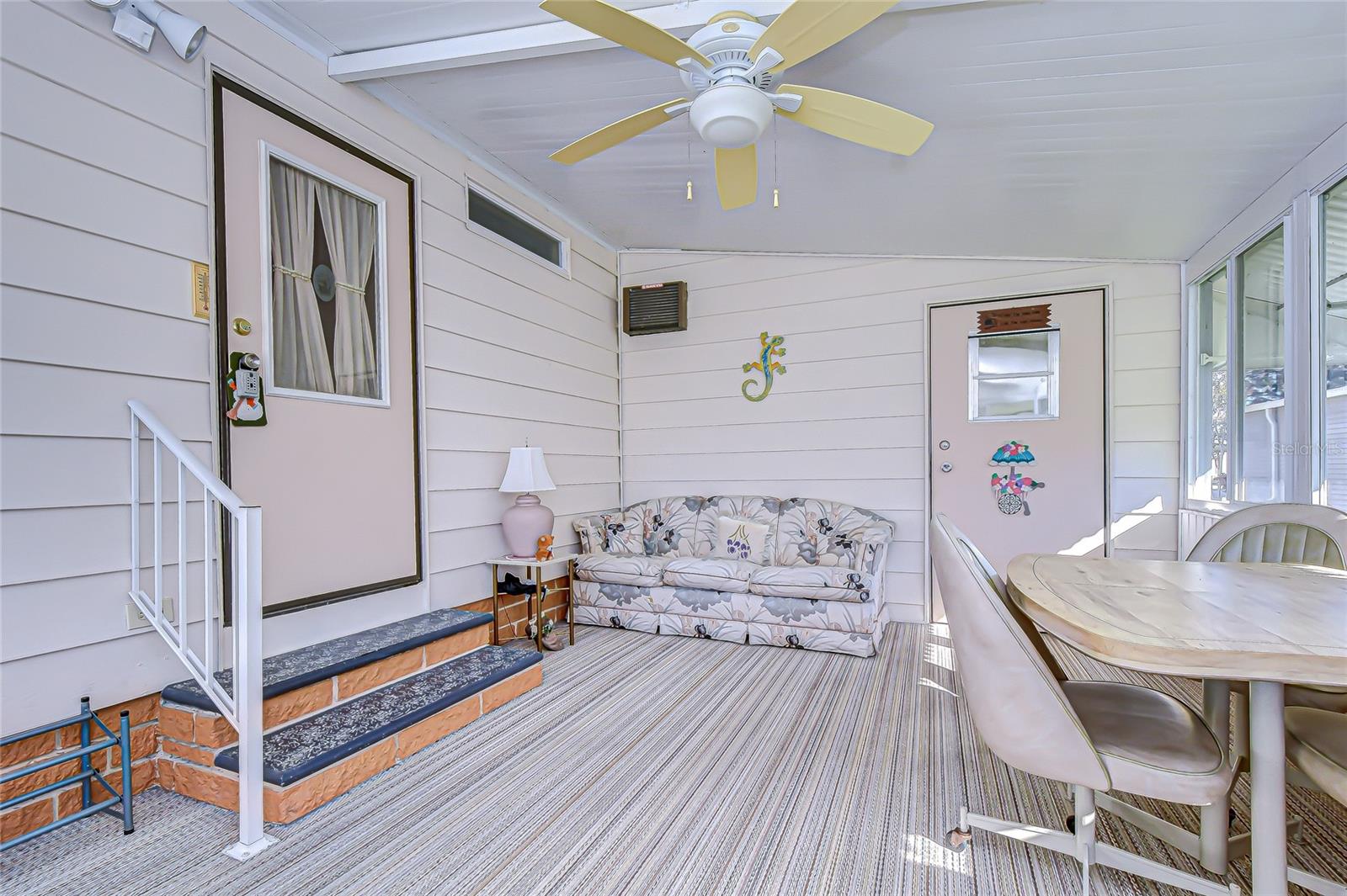 TIMBER LAKE ESTATES - Residential