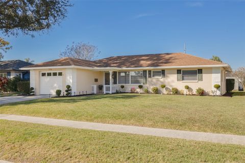 Photo of 1736 Algonquin Drive, Clearwater, FL 33755 (MLS # TB8470768)