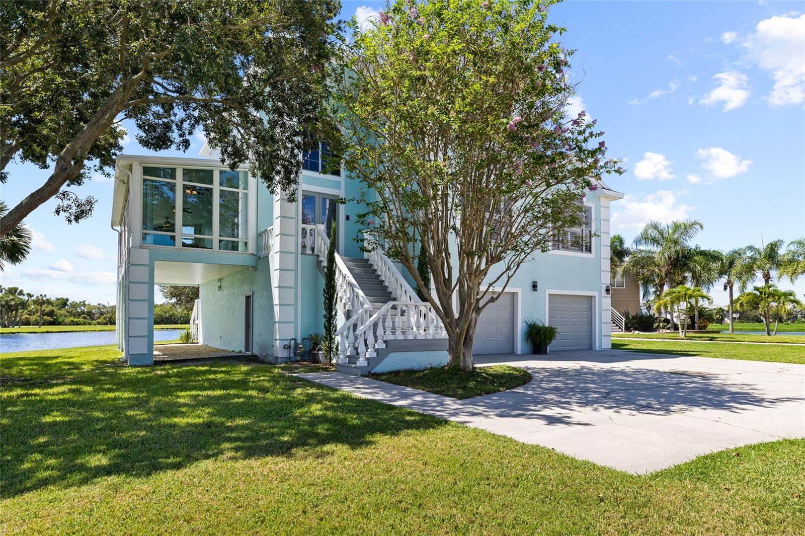 2106 PELICAN COURT