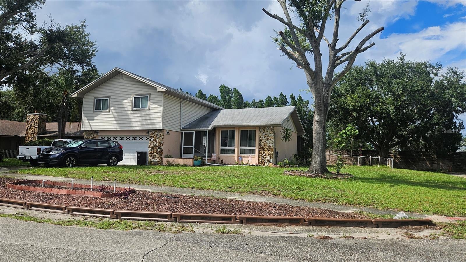 5527 PENTAIL CIRCLE