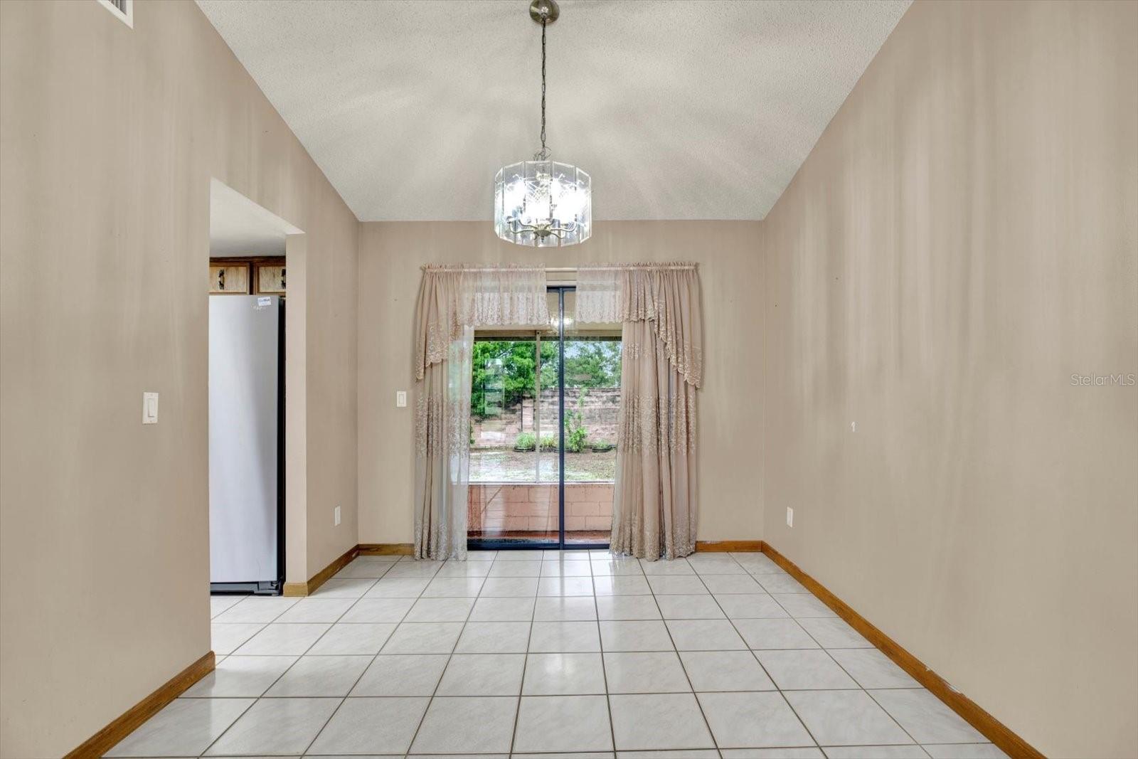 5527 PENTAIL CIRCLE