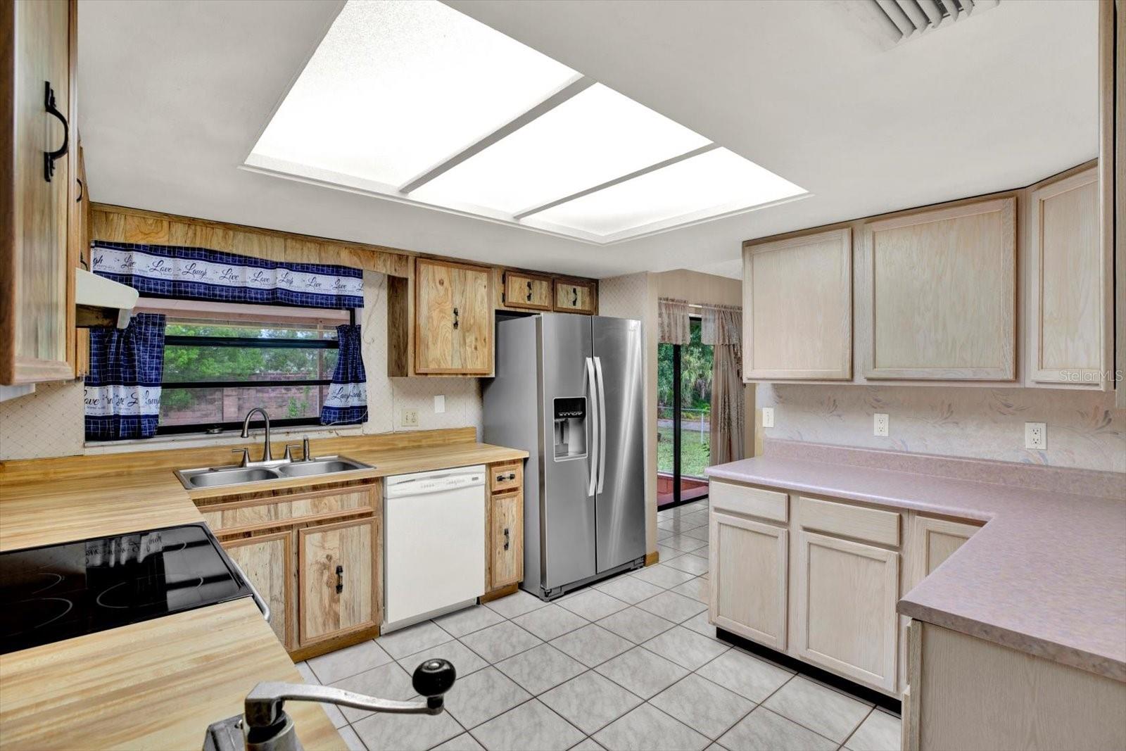5527 PENTAIL CIRCLE