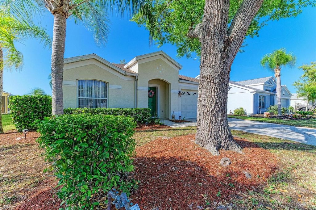 Photo of 4642 Runabout Way, Bradenton, FL 34203 (MLS # A4691200)